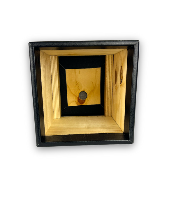 Radio Box, 1 Radio, 5  Equalizers (Empty)